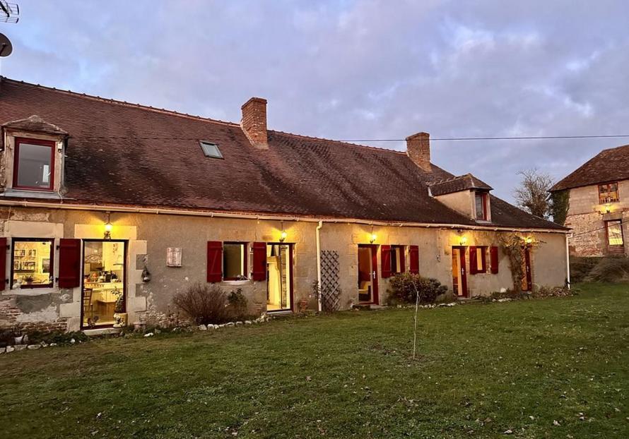 Gite Des Fours Agonges Esterno foto