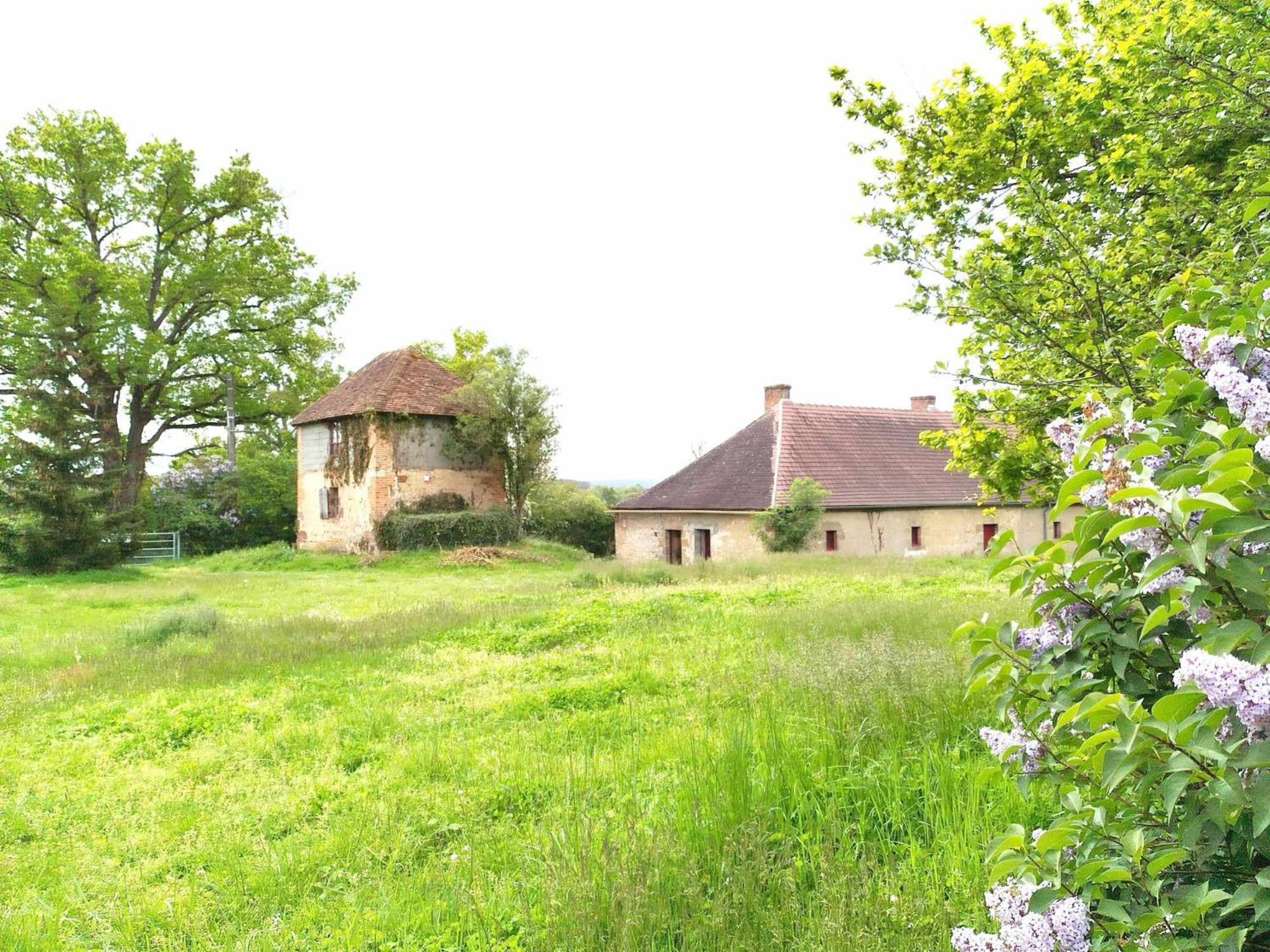 Gite Des Fours Agonges Esterno foto
