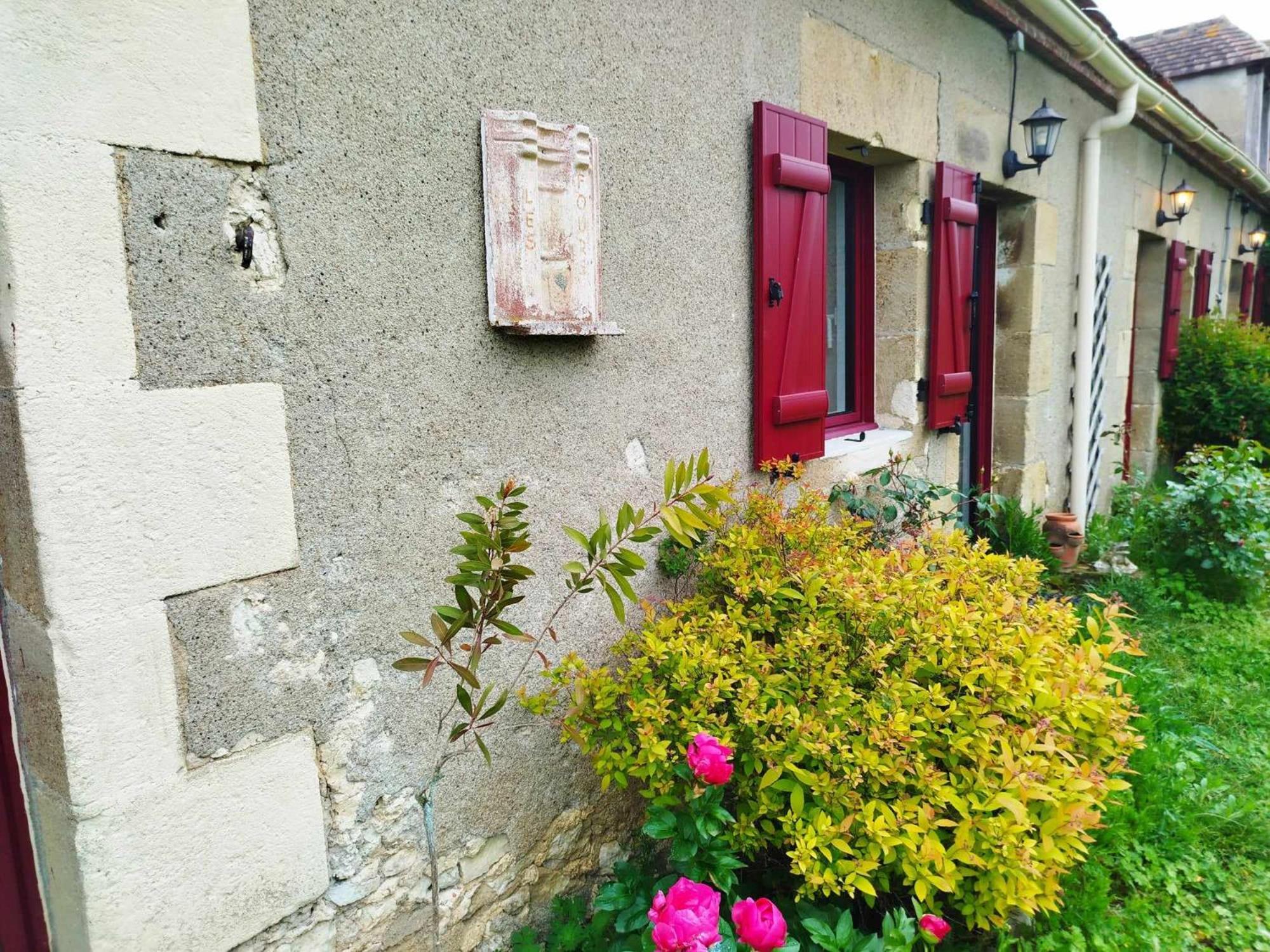 Gite Des Fours Agonges Esterno foto